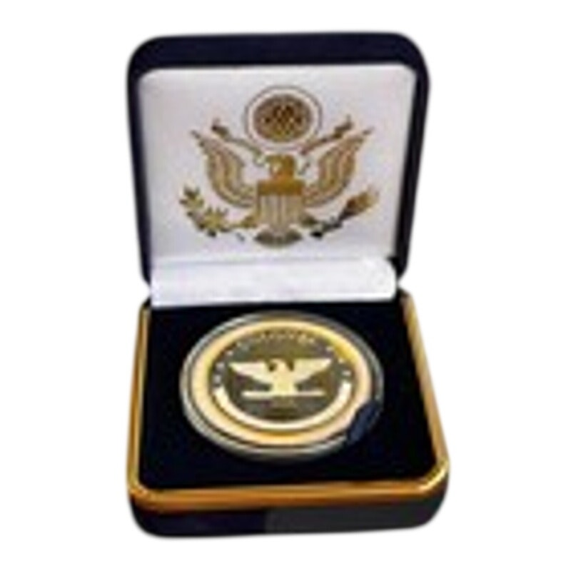 Department of Energy (DOE) Challenge Coin With Blue Velvet Case. Fast Shipping!