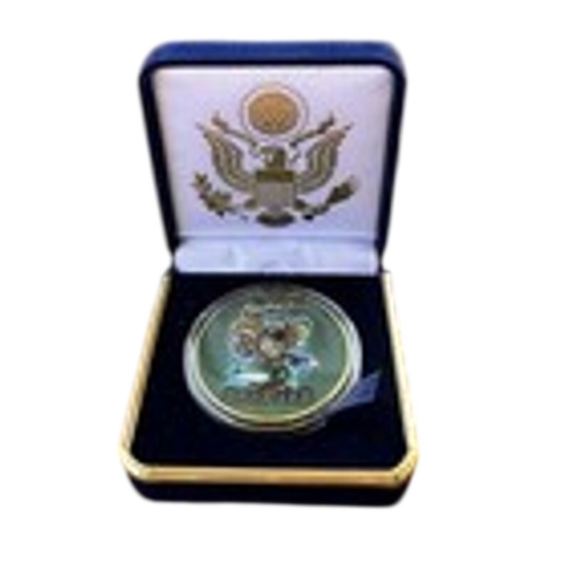 Department of Energy (DOE) Challenge Coin With Blue Velvet Case. Fast Shipping!