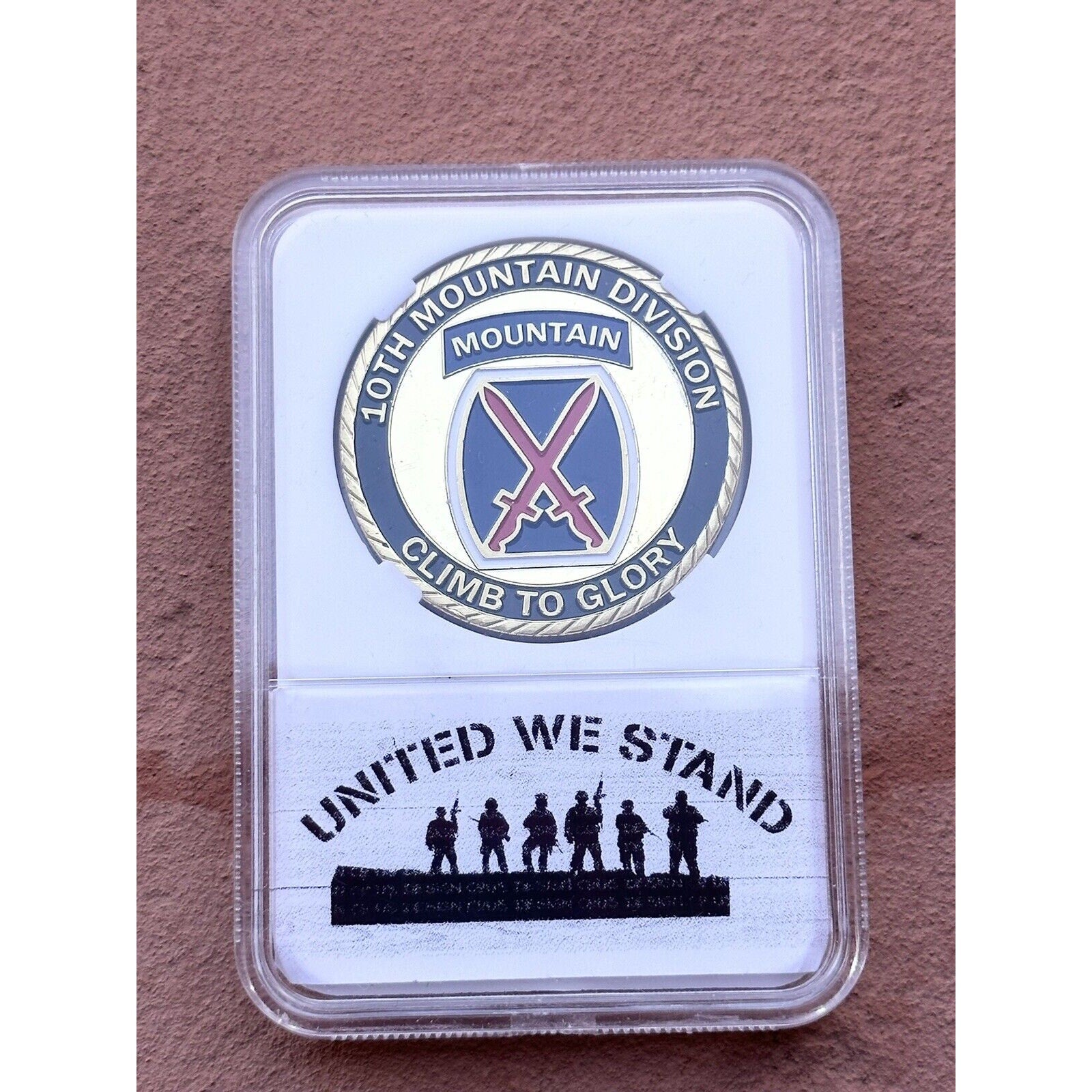 US ARMY 10th MOUNTAIN DIVISION Challenge Coin with Case United We Stand