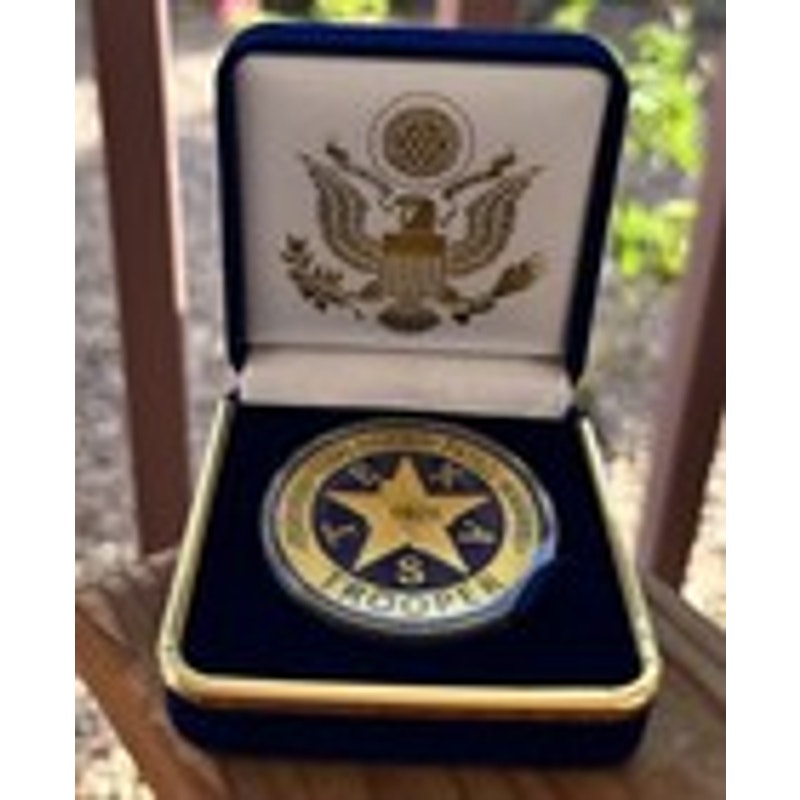 Department of Energy (DOE) Challenge Coin With Blue Velvet Case. Fast Shipping!