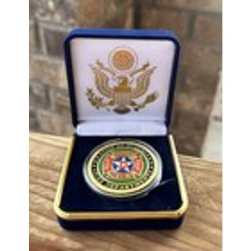 Department of Energy (DOE) Challenge Coin With Blue Velvet Case. Fast Shipping!