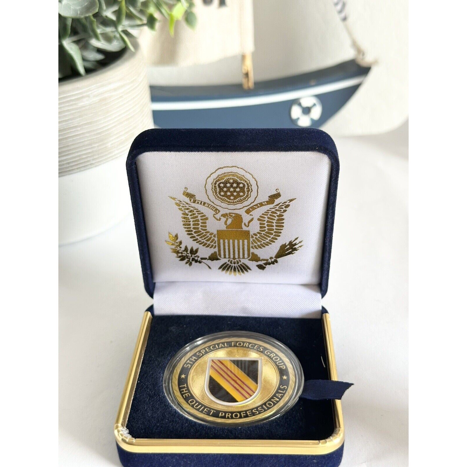 5TH GROUP Challenge Coin ARMY AIRBORNE SPECIAL FORCES With Velvet Case