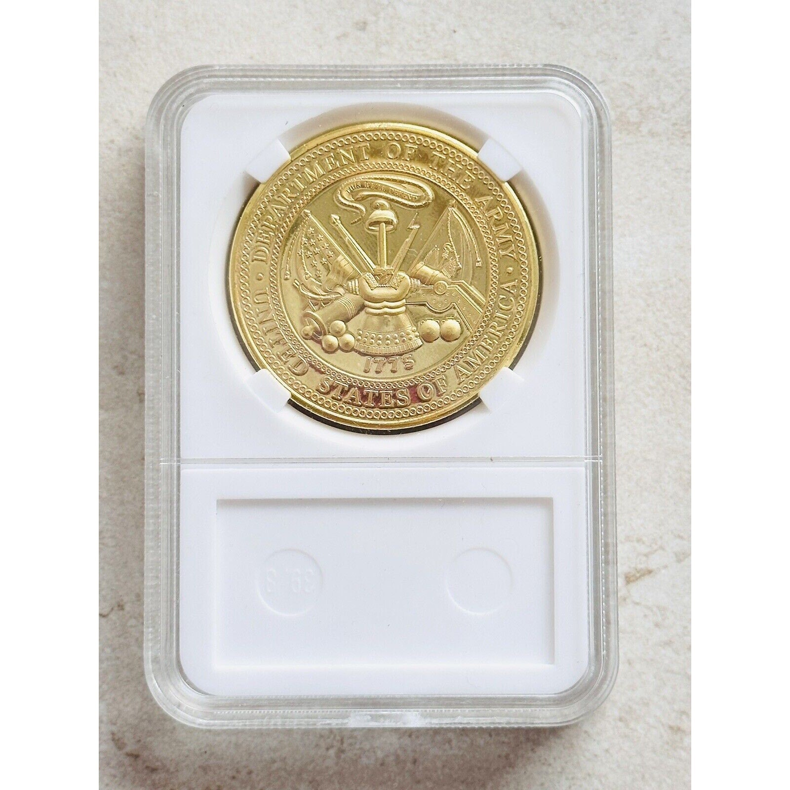 ARMY XVIII 18TH AIRBORNE CORPS SKY DRAGONS CHALLENGE COIN With Case
