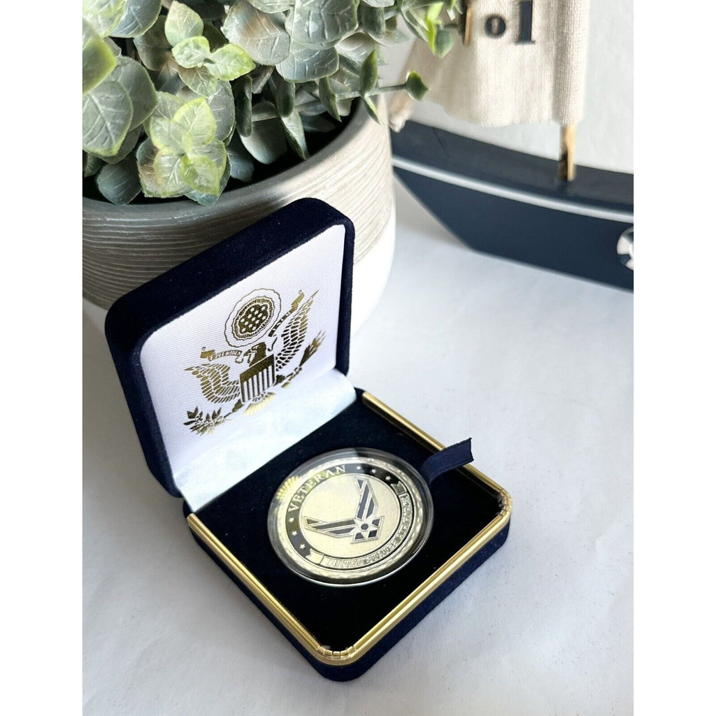 NEW USAF U.S. Air Force Veteran with eagle and flag Challenge Coin With Case