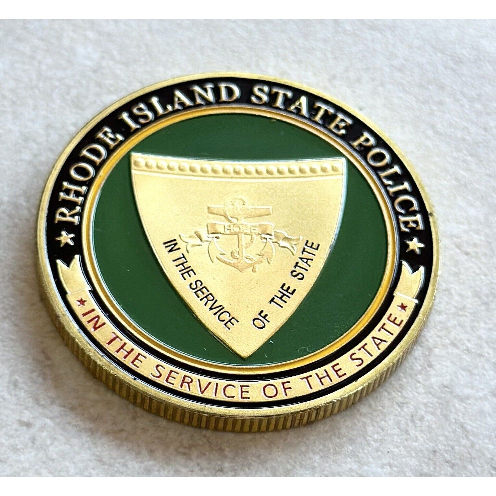 RHODE ISLAND STATE POLICE Challenge Coin With Special Velvet Case NEW!
