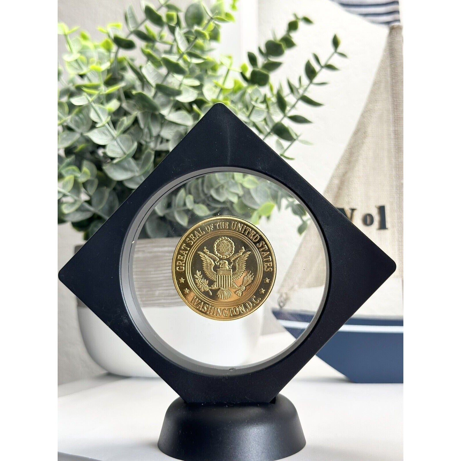 U S Dept of Veterans Affairs Police Challenge Coin 40mm With Display Case