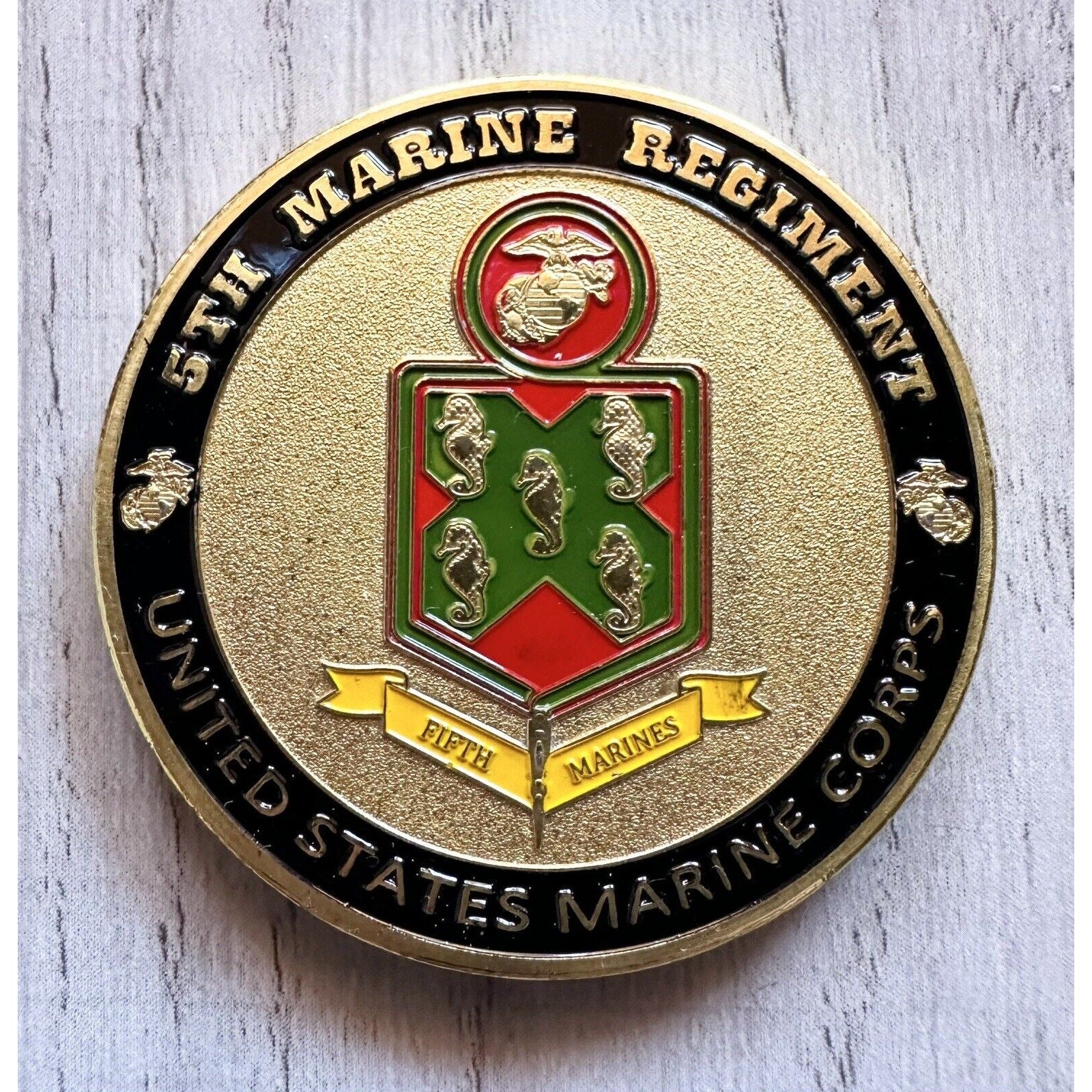 US MARINE CORPS - 5th MARINE REGIMENT Challenge Coin With Case.