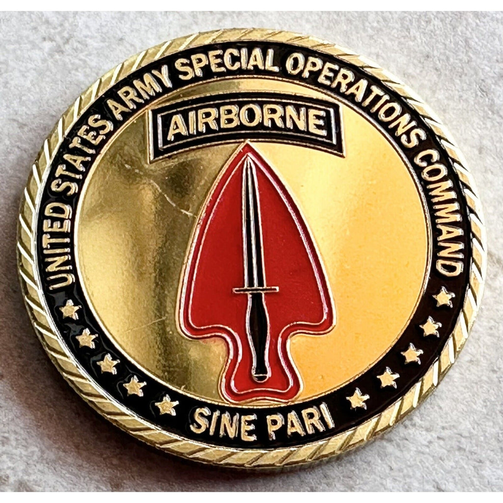 US ARMY SPECIAL OPERATIONS COMMAND Challenge Coin w/ velvet presentation box