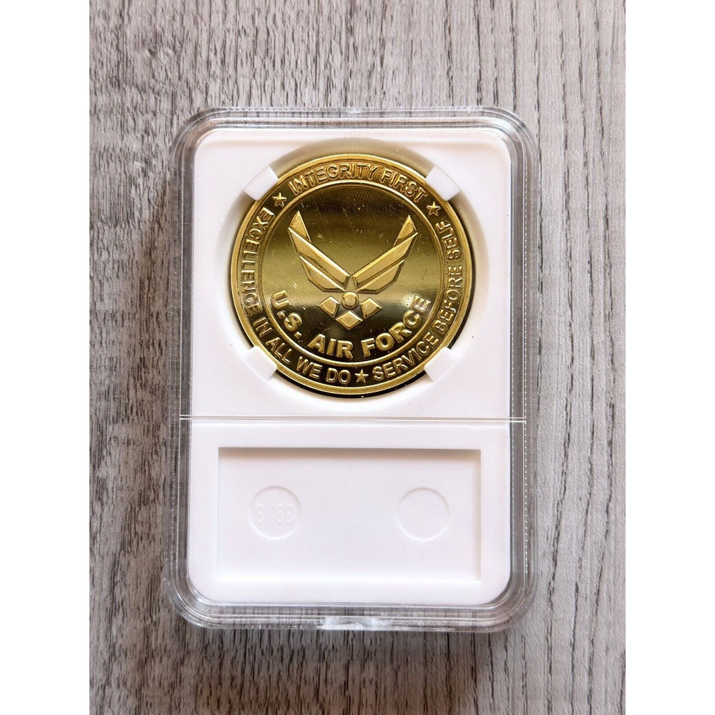 U S AIR FORCE F-22 RAPTOR Challenge Coin with case