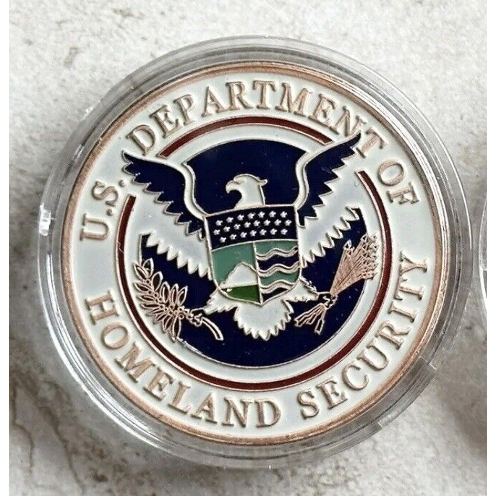 US DEPARTMENT OF HOME LAND SECURITY CHALLENGE COIN With Velvet Presentation Box