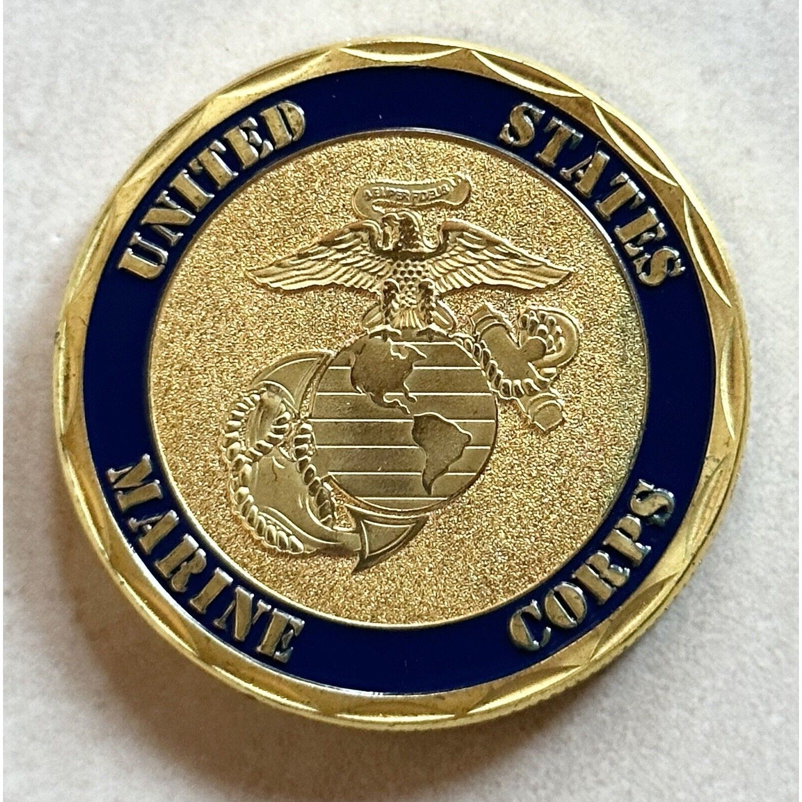 US MARINE CORPS - 4th MARINE REGIMENT ChallengeCoin With Special Velvet Case New
