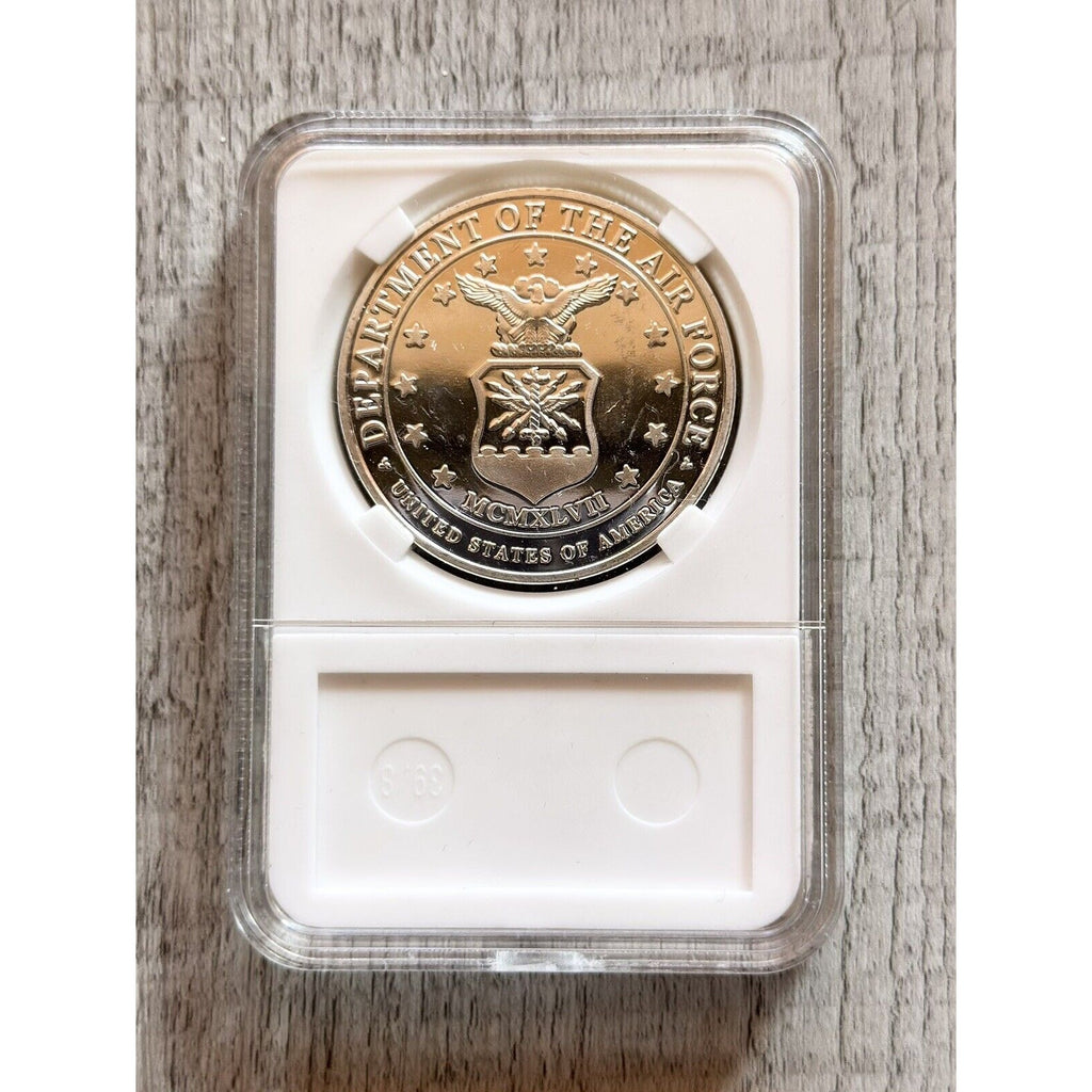 US AIR FORCE (JAG) JUDGE ADVOCATE GENERAL'S CORPS Challenge Coin with case.