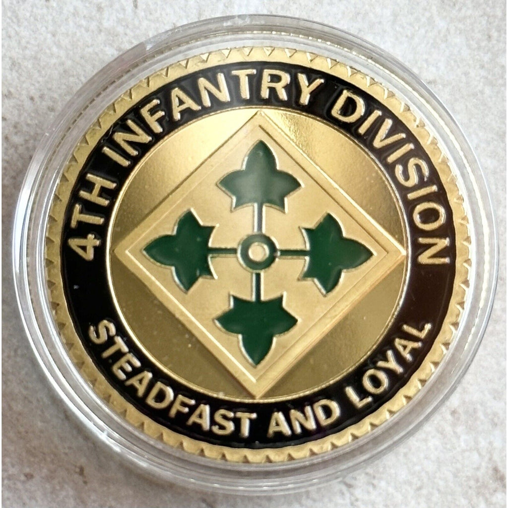 US ARMY 4th INFANTRY DIVISION Challenge Coin with velvet Presentation Box