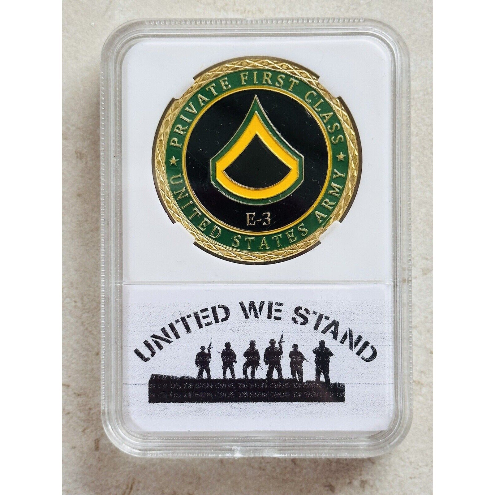 US ARMY PRIVATE FIRST CLASS E-3 Challenge Coin With Case United We Stand