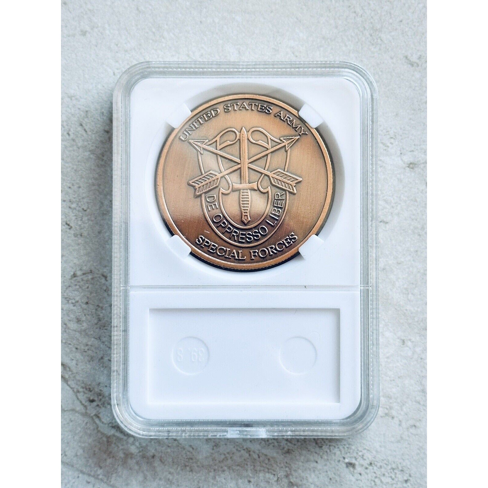 US ARMY Special Forces Challenge Coin with Beautiful Case