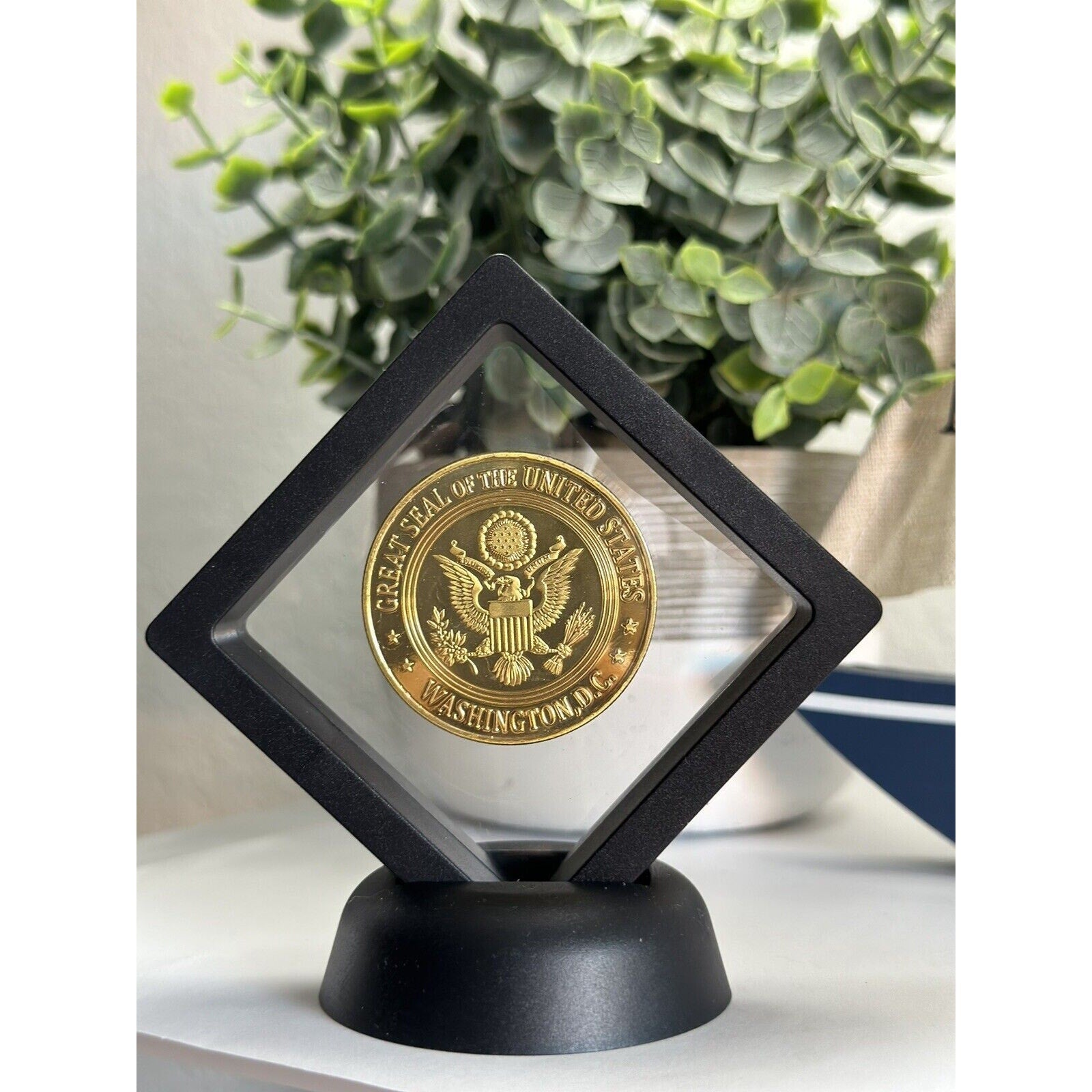 United States PROBATION OFFICER US Courts System Challenge Coin W/ Display Case