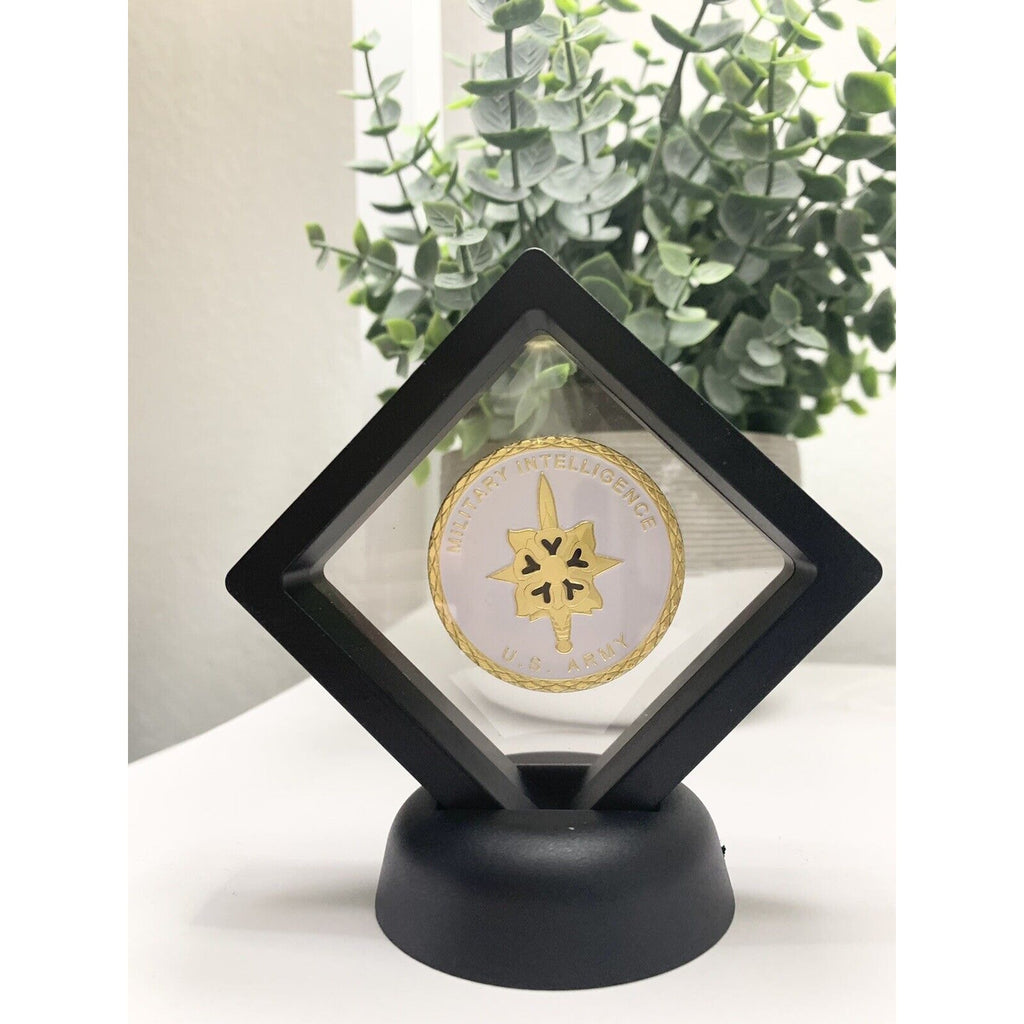 US Army MILITARY INTELLIGENCE Challenge Coin With 3D Displays Case