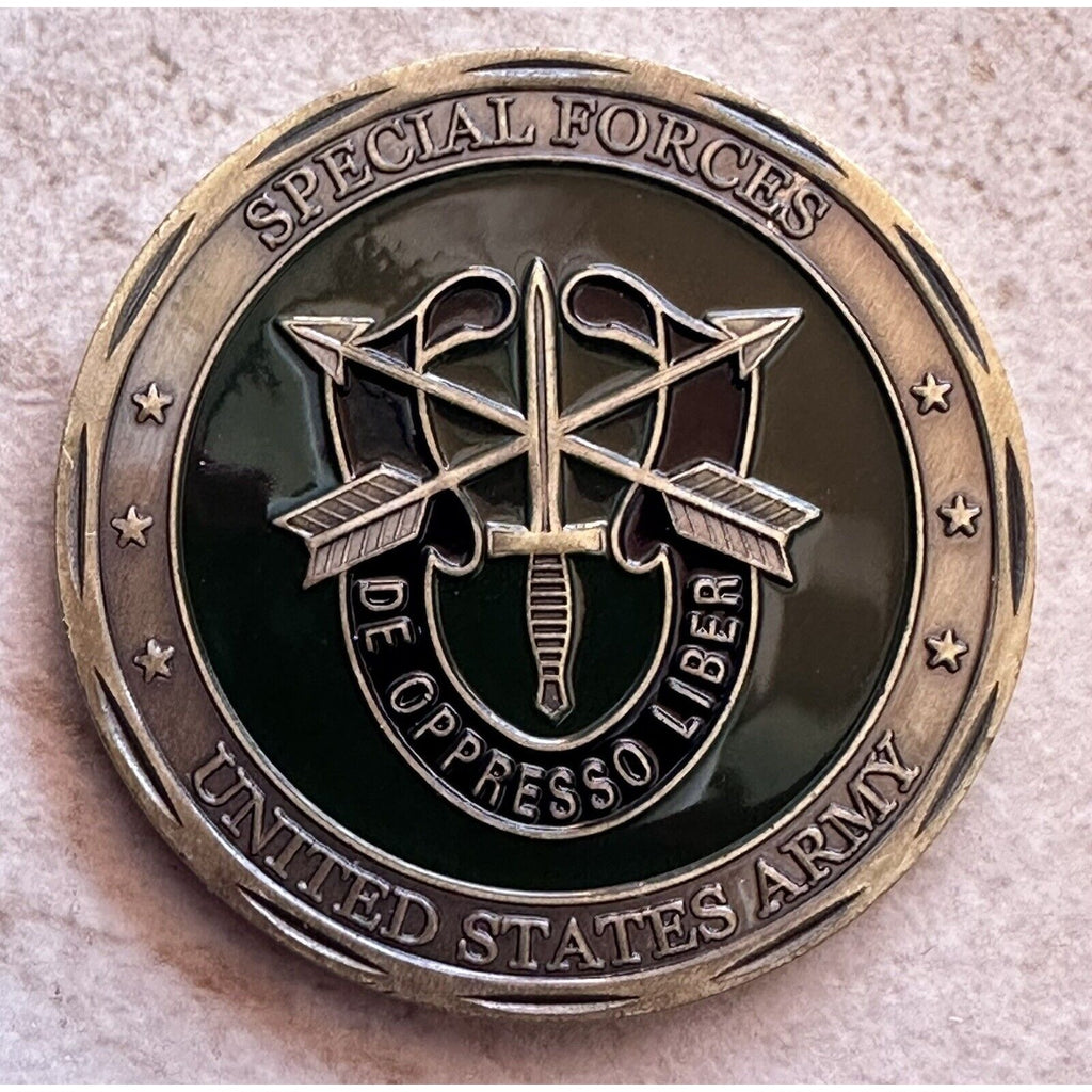 US America Army Special Forces Nice Green Military Beret Metal Challenge Coin