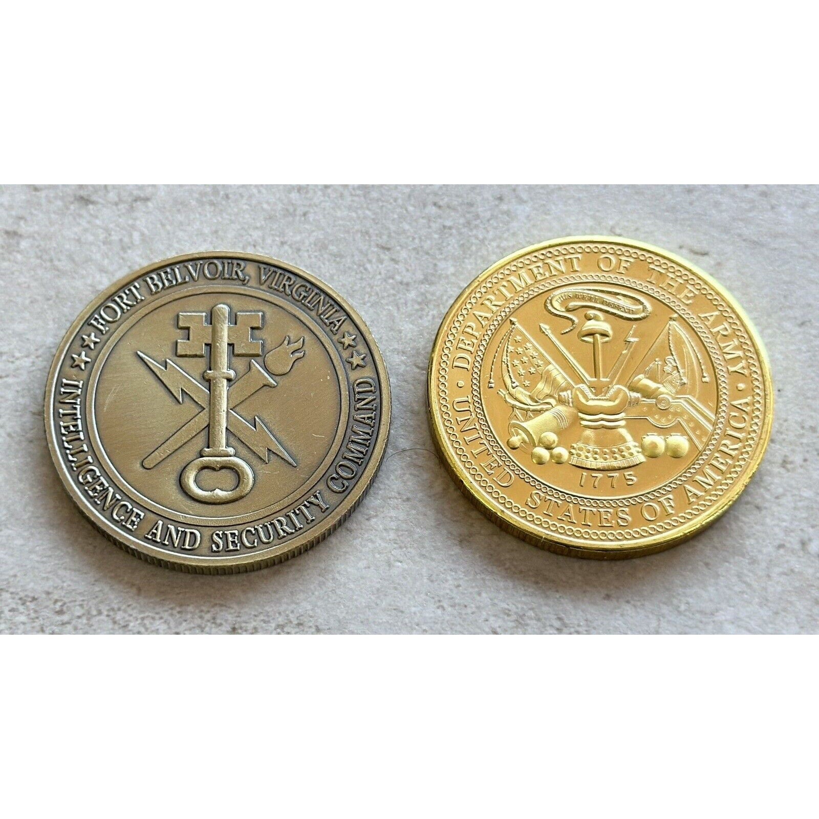 2pcs US Army Intelligence and Security Command MI Branch Military Challenge Coin