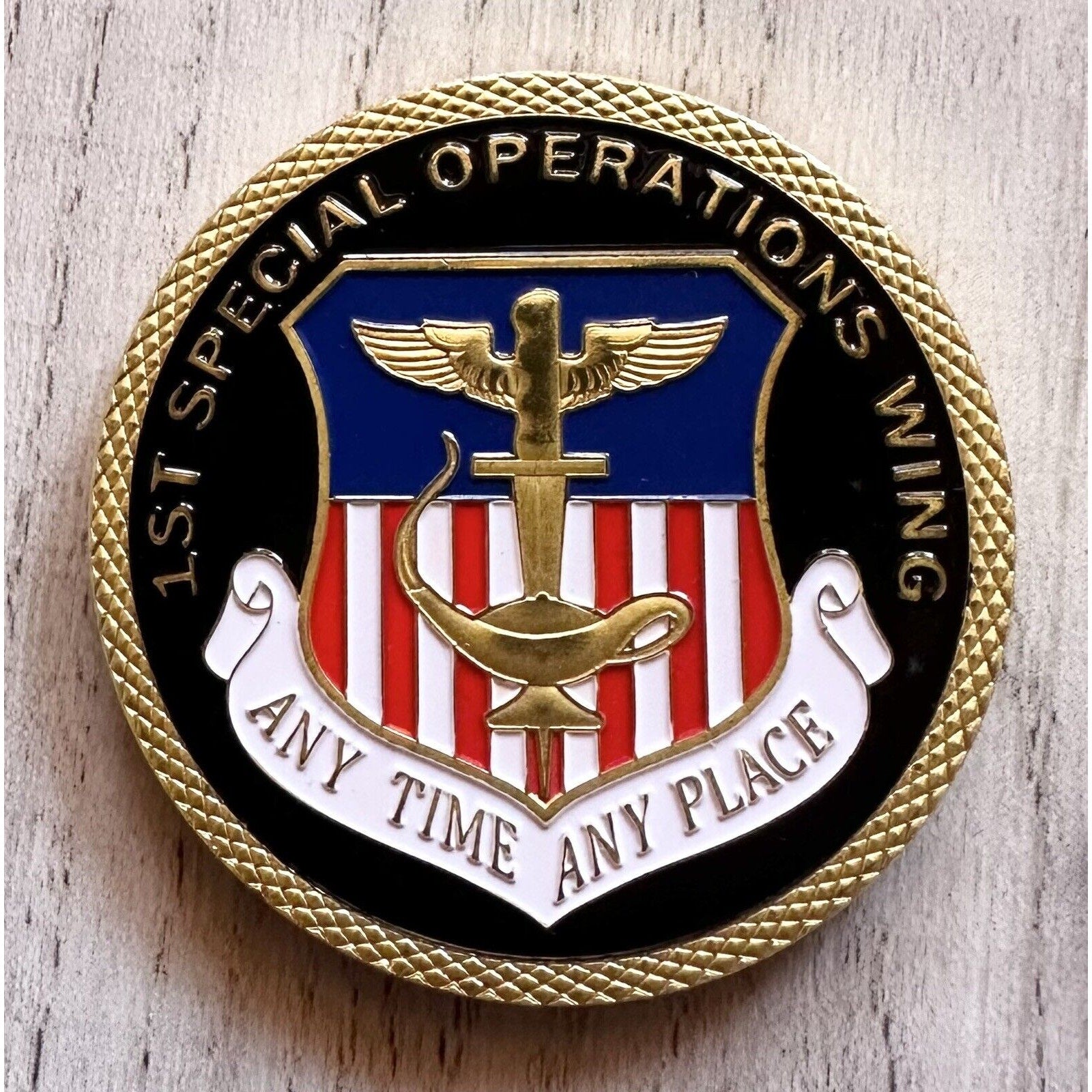 AIR FORCE 1st SPECIAL OPERATIONS WING Challenge Coin with beautiful case new